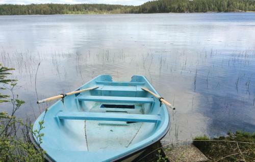 Two-bedroom Holiday Home With Lake View In Dals Ed