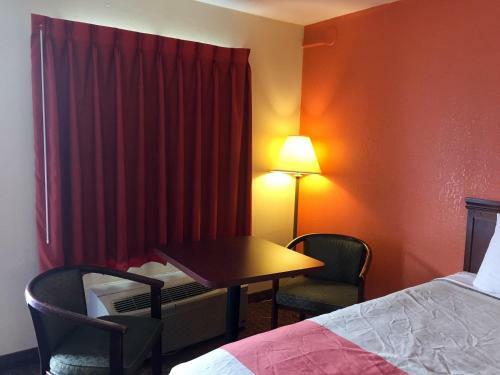 Motel 6 - Opelika