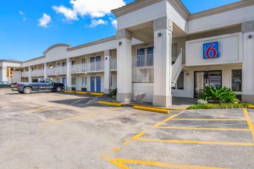 Motel 6 - Opelika