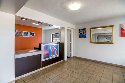 Motel 6 - Opelika