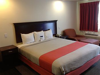 Motel 6 Gardena