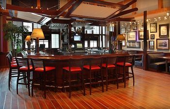 Waterfront Place Hotel