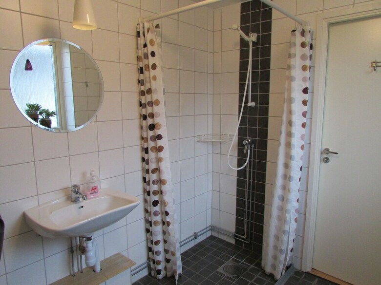 Hallands�sen Hostel & B&B