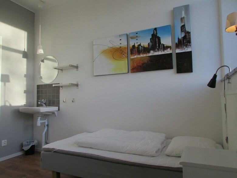 Hallands�sen Hostel & B&B