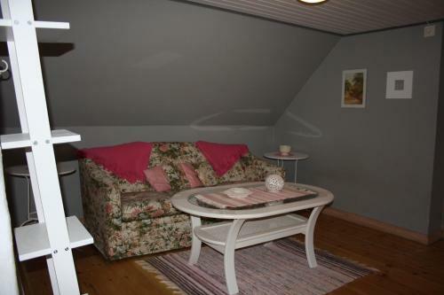 B&B Hann�sa G�rd