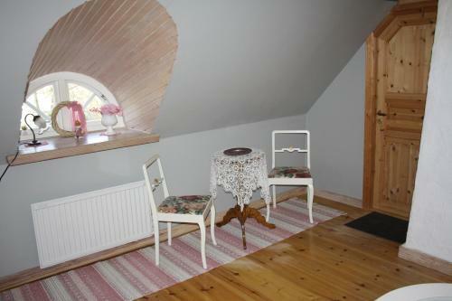 B&B Hann�sa G�rd
