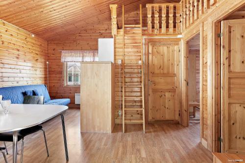 First Camp M�lle-h�gan�s