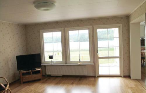 Holiday Home Strand-emmag�rden Svanskog