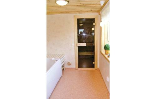 Holiday Home Gisshult S�derg�rd Rottne