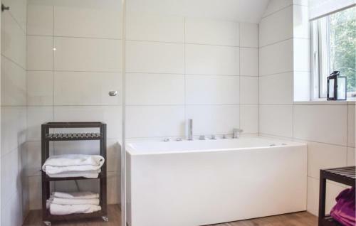 Four-bedroom Holiday Home In Tingsryd