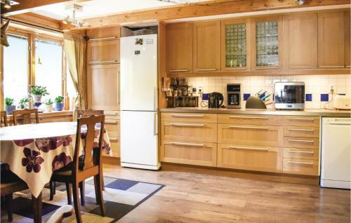 Three-bedroom Holiday Home In Fagelmara