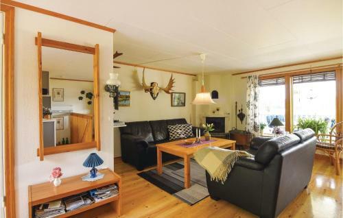 Holiday Home Strand Sj�gl�ntan Svanskog