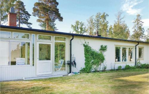Five-bedroom Holiday Home In Svarta
