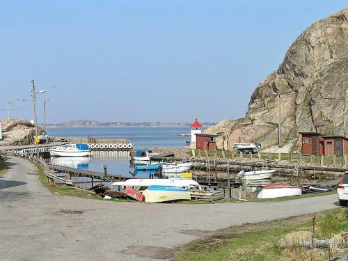 One-bedroom Holiday Home In Lysekil 8
