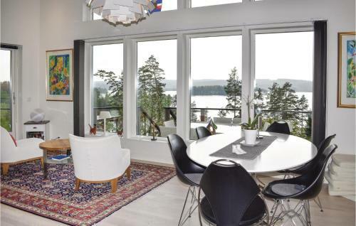Three-bedroom Holiday Home In Finspang