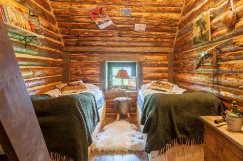 Hostal J A Ranch Bed & Breakfast