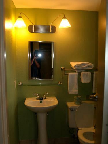 Motel Boulevard Inn