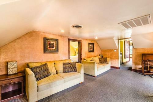Hotel Hershey Farm Inn