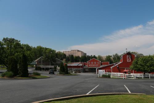 Hotel Hershey Farm Inn