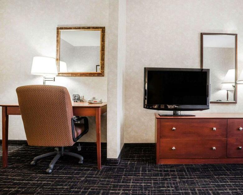 Hotel Comfort Suites - Independence