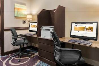 Hotel Staybridge Suites Kansas City-independence