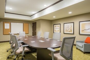 Hotel Staybridge Suites Kansas City-independence