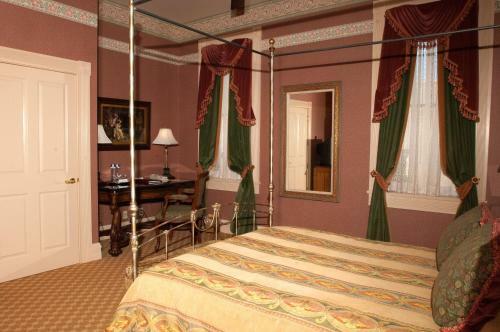 Beaumont Hotel And Spa