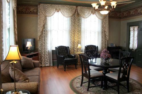 Beaumont Hotel And Spa