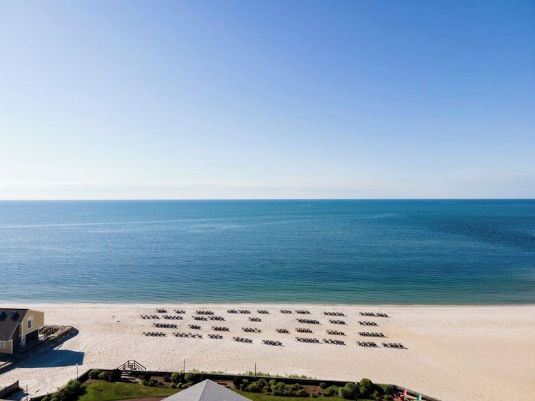 Hotel Red Jacket Beach Resort