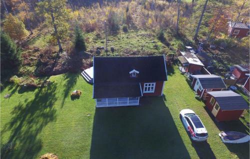 Three-bedroom Holiday Home In Varnamo
