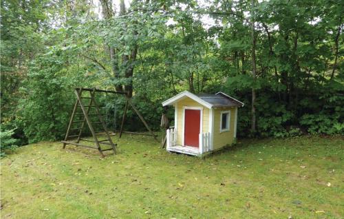 Four-bedroom Holiday Home In Malmkoping