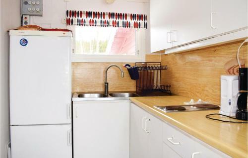 One-bedroom Holiday Home In Gnossjo