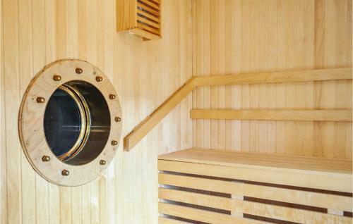 Holiday Home V�stra N�shulta With A Fireplace 03