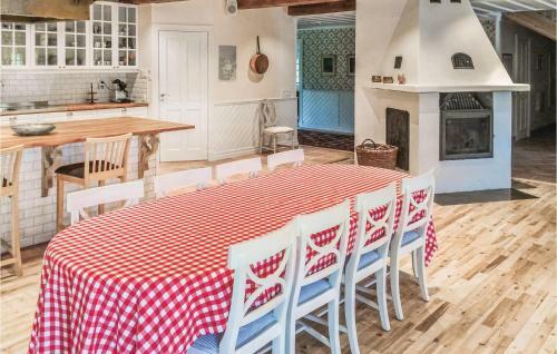 Holiday Home V�stra N�shulta With A Fireplace 03