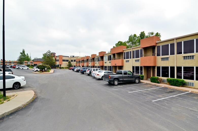 Best Western Plus Lawton Hotel And Convention Center