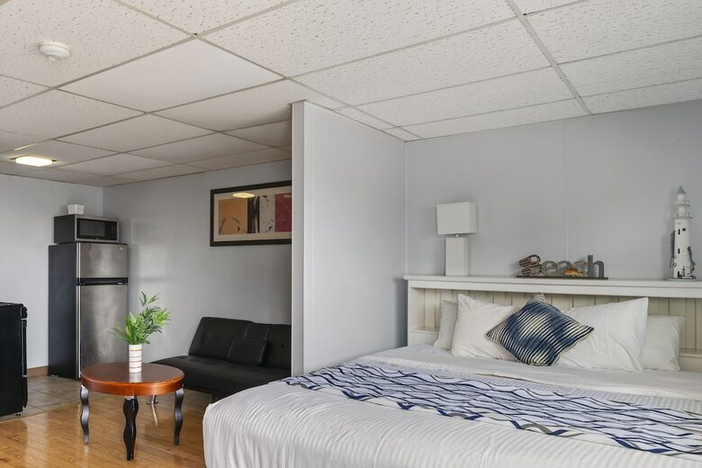 America's Best Value Inn Mt Royal Motel