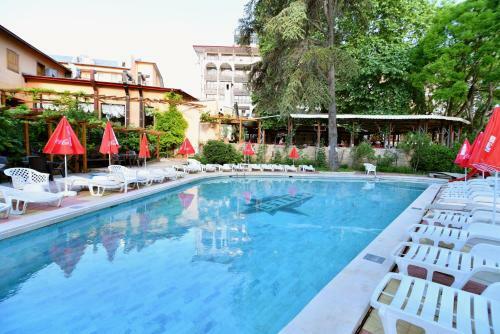 Hotel Estreya Palace