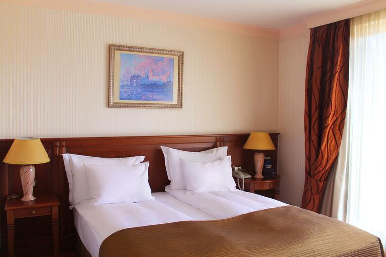 Hotel Crystal Palace