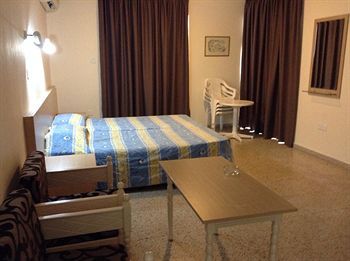 Aparthotel Christabelle