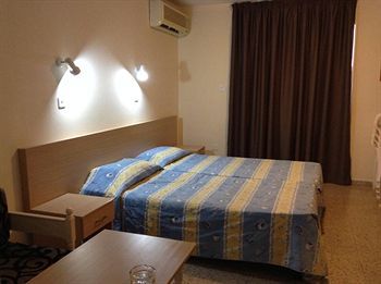 Aparthotel Christabelle