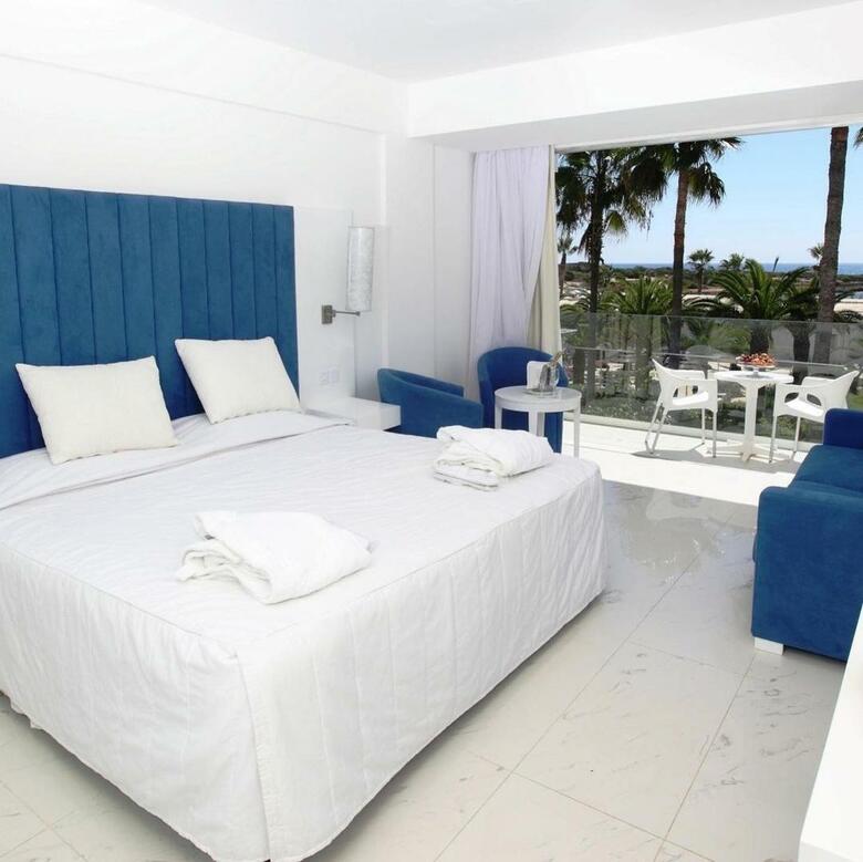 Hotel Dome Beach Resort