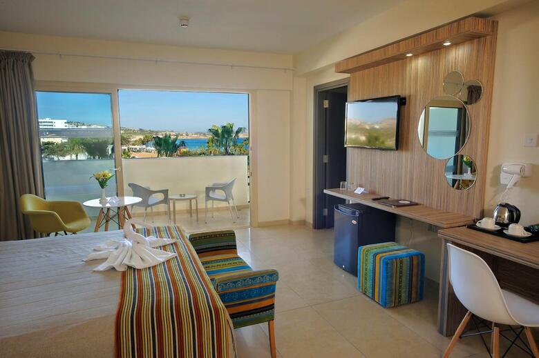 Hotel Nelia Beach