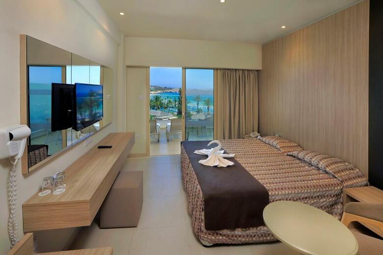 Hotel Nelia Beach