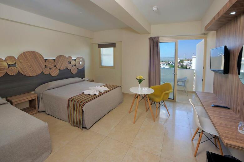 Hotel Nelia Beach