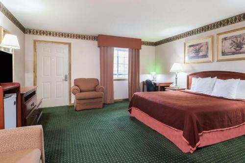 Hotel Howard Johnson Lenox