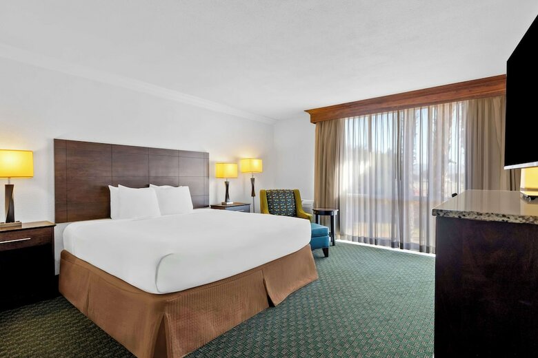 Best Western Date Tree Hotel