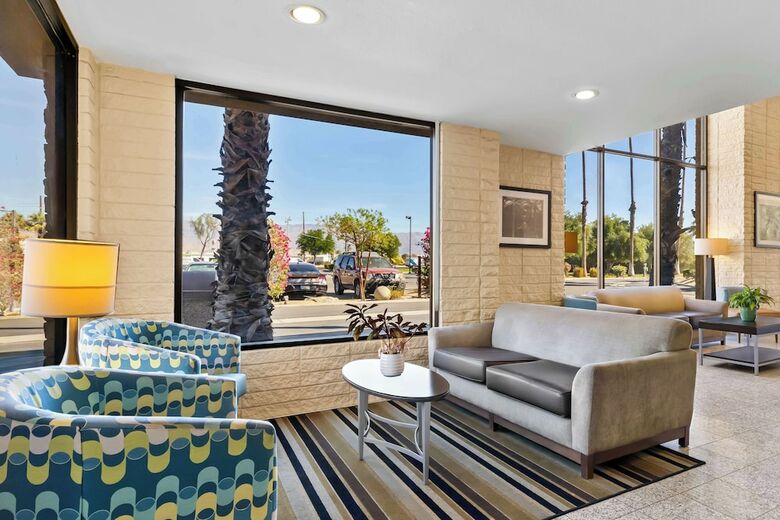 Best Western Date Tree Hotel