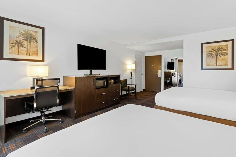 Best Western Date Tree Hotel