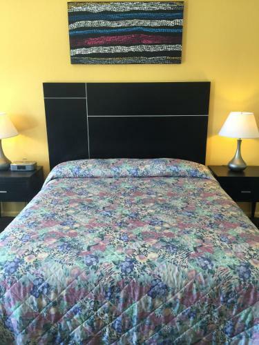 Indio Holiday Motel