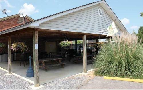 Motel Eastside Suites